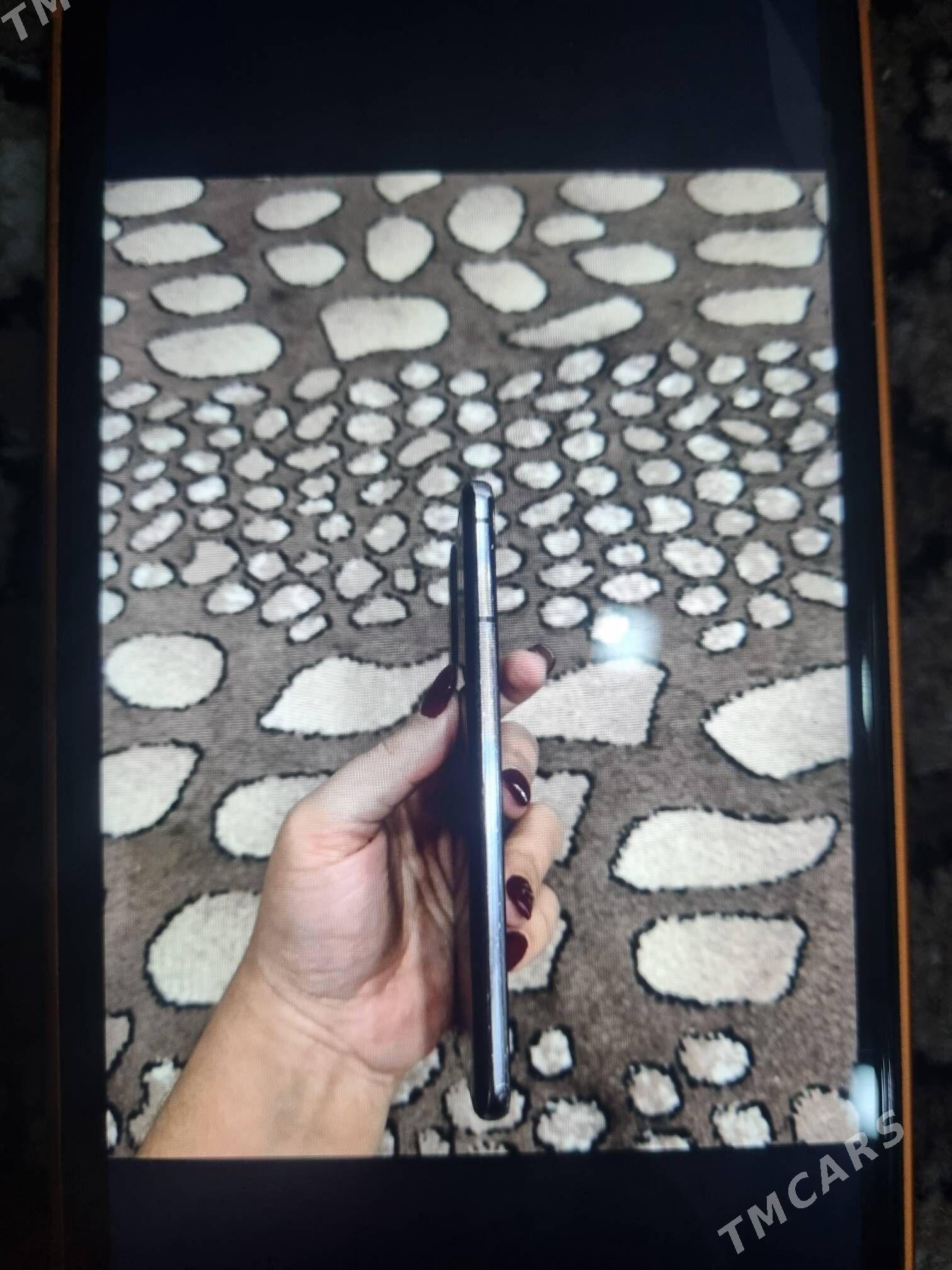 Samsung s21 - Mary - img 3