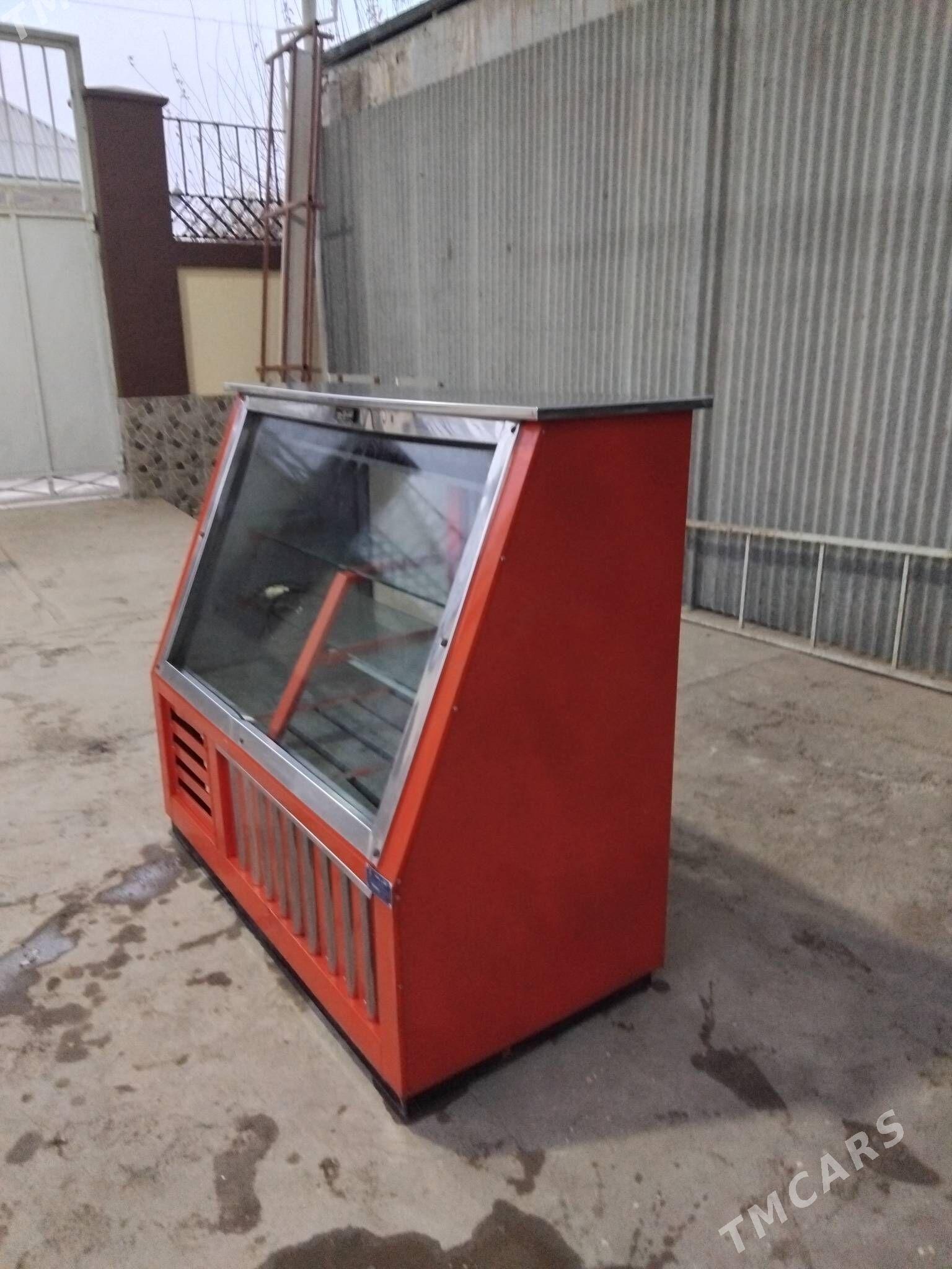 Холодильник  витрина - Ёлётен - img 2