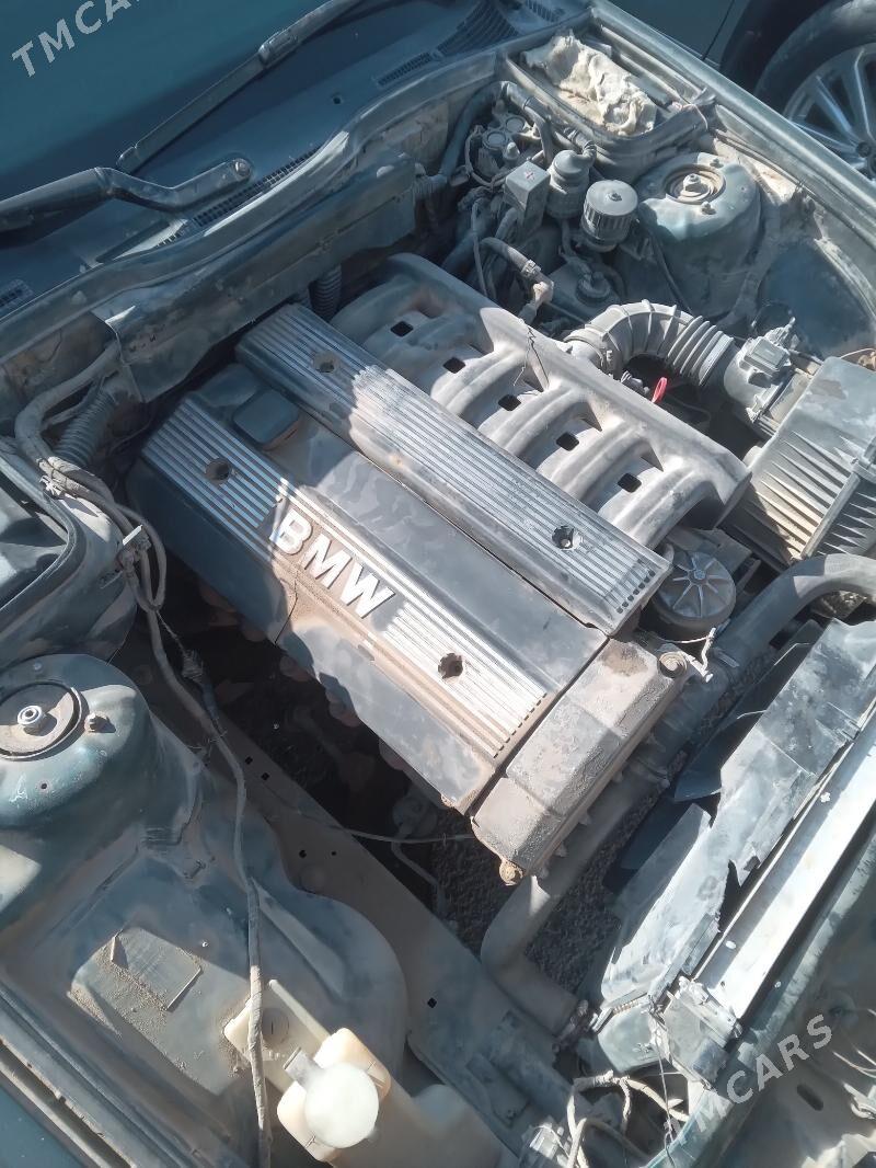 BMW 520 1993 - 65 000 TMT - Байрамали - img 10