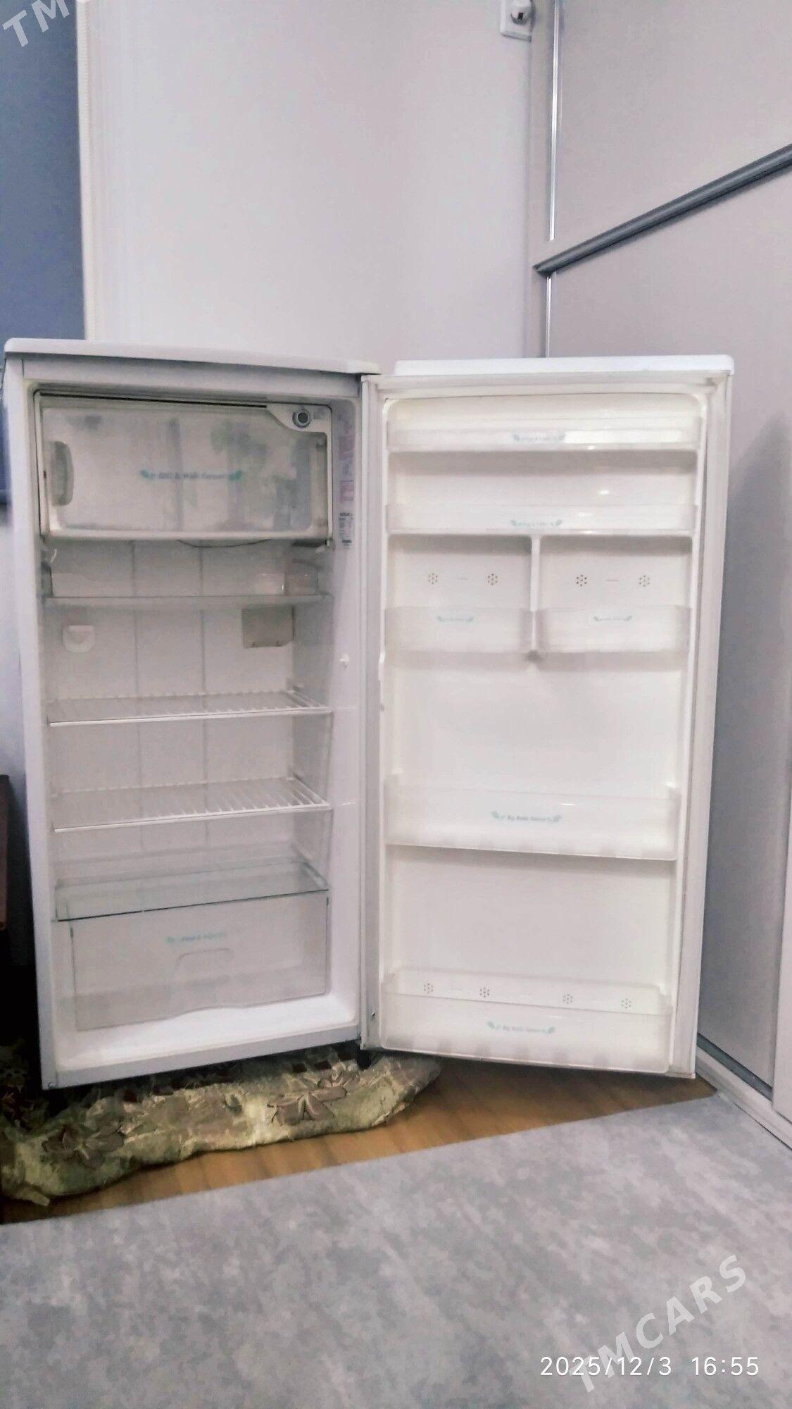 ХОЛОДИЛЬНИК "HITACHI" - Aşgabat - img 4