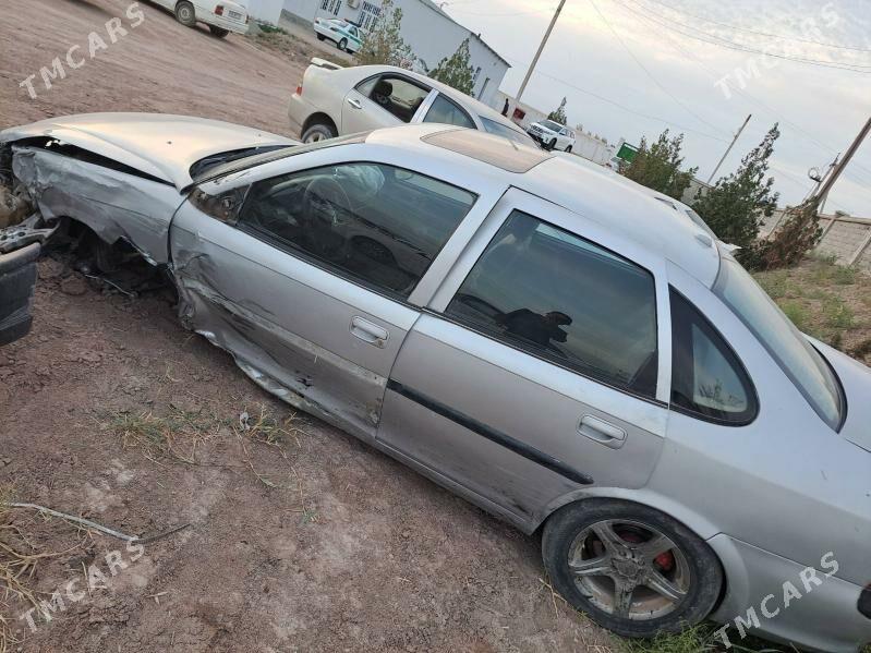 Opel Vectra 1996 - 30 000 TMT - Гурбансолтан Едже - img 1