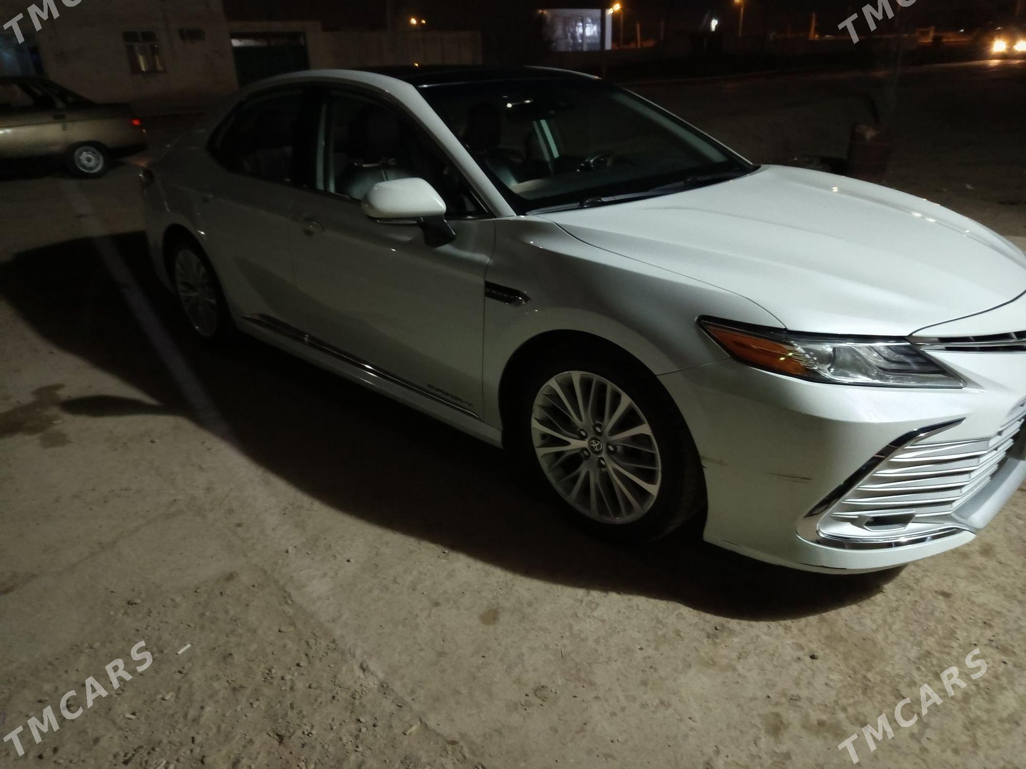 Toyota Camry 2020 - 460 000 TMT - Кёнеургенч - img 2