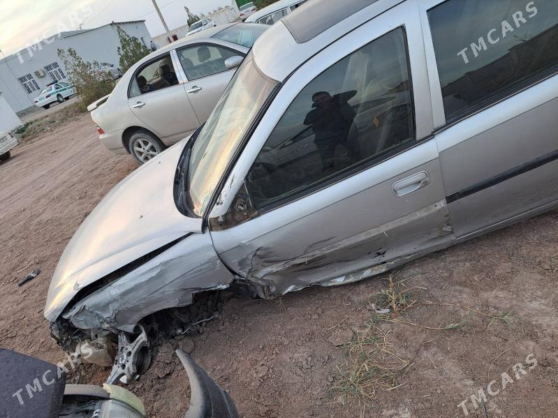 Opel Vectra 1996 - 30 000 TMT - Гурбансолтан Едже - img 3