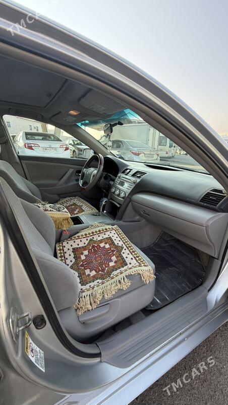Toyota Camry 2011 - 225 000 TMT - Дашогуз - img 9