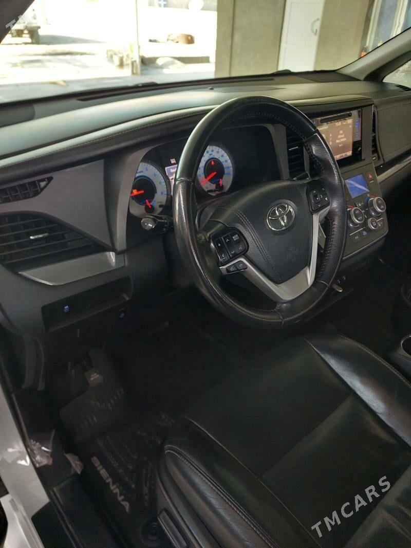 Toyota Sienna 2017 - 405 000 TMT - Ашхабад - img 8