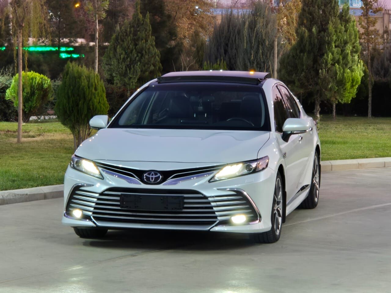 Toyota Camry 2022 - 630 000 TMT - Ашхабад - img 2