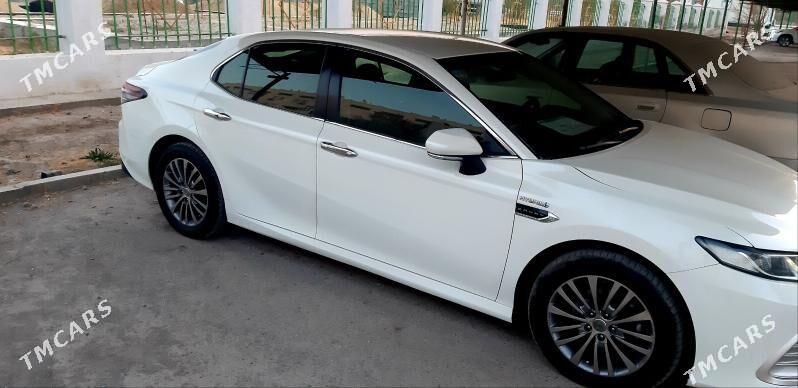 Toyota Camry 2021 - 260 000 TMT - Türkmenabat - img 3