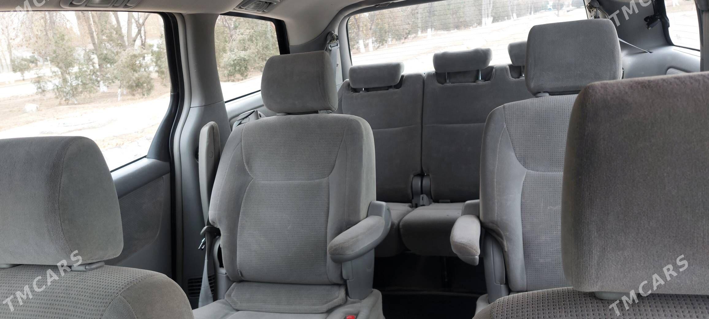 Toyota Sienna 2003 - 255 000 TMT - Дашогуз - img 6