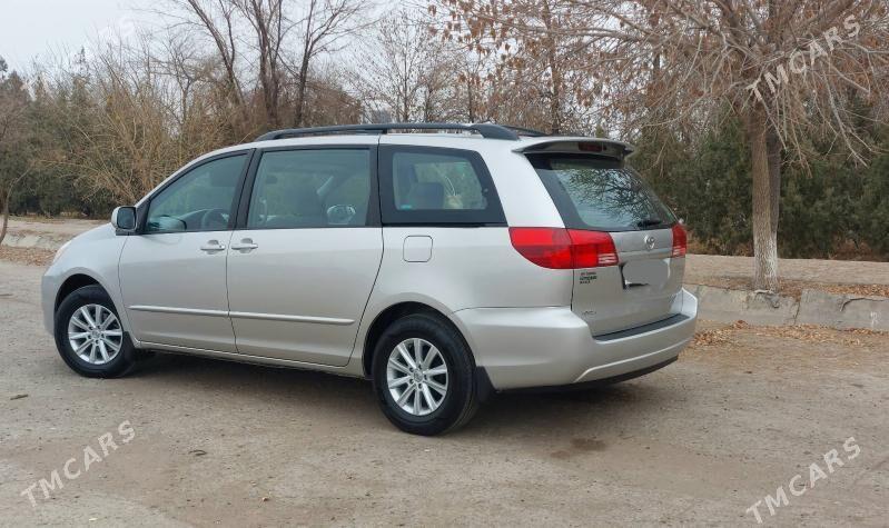 Toyota Sienna 2003 - 255 000 TMT - Дашогуз - img 4