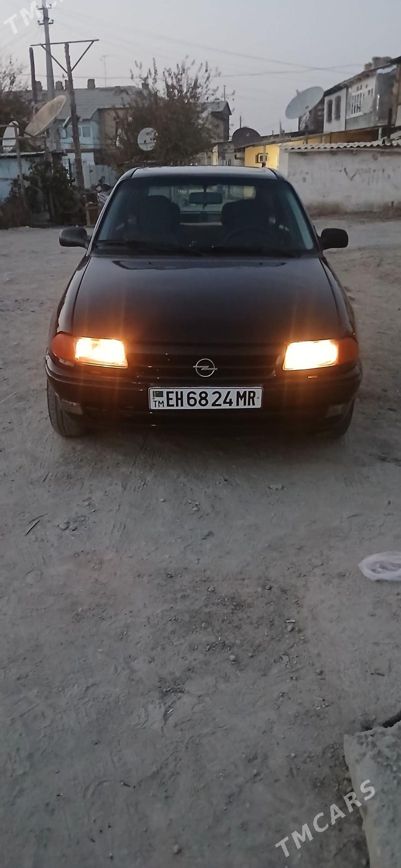 Opel Astra 1992 - 45 000 TMT - Mary - img 1