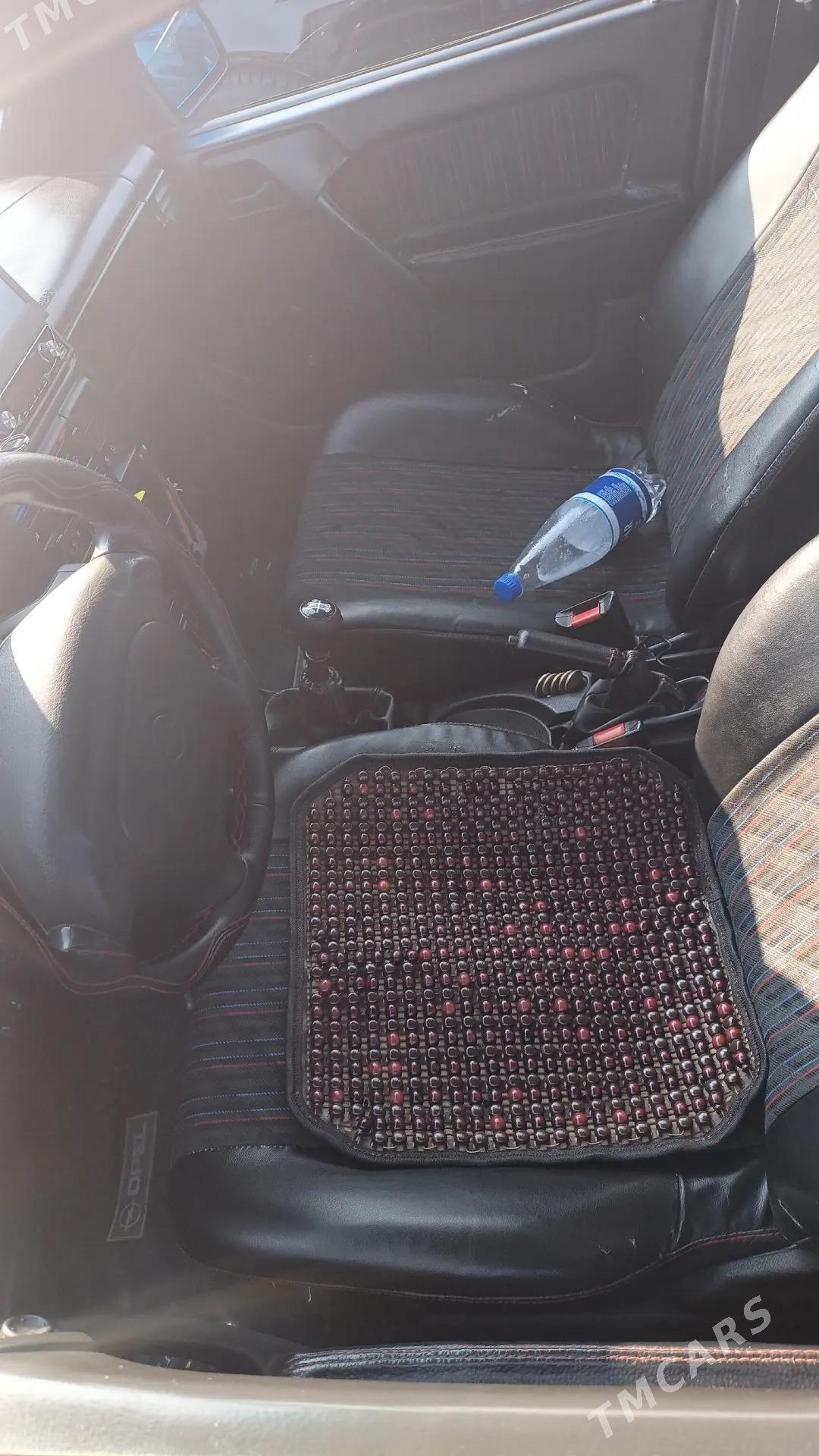 Opel Vectra 1994 - 60 000 TMT - Туркменабат - img 4