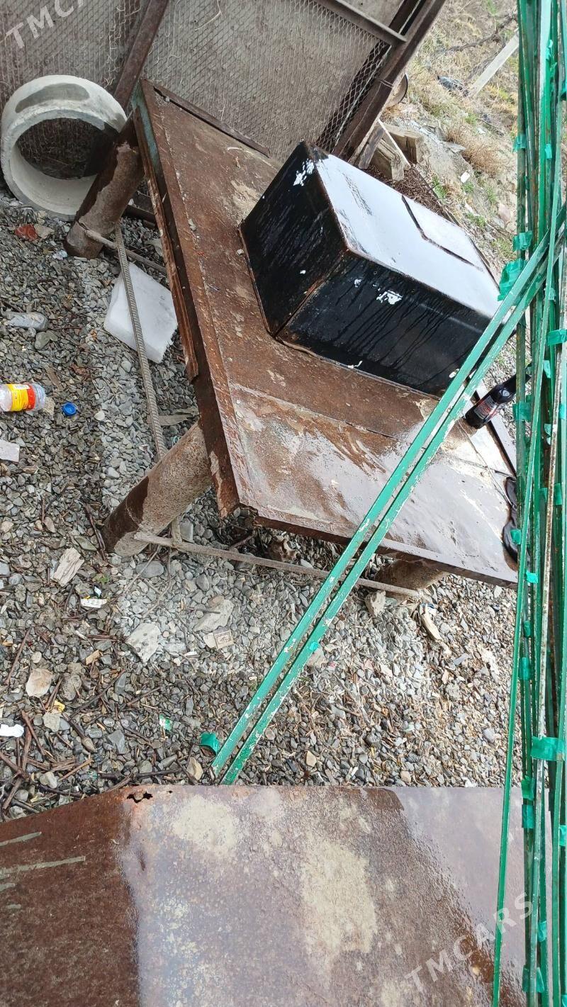 demir stol - Аркадаг - img 1