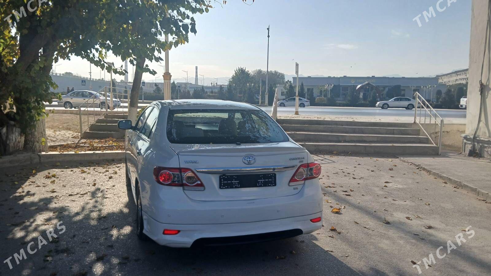 Toyota Corolla 2013 - 185 000 TMT - 6 мкр - img 3