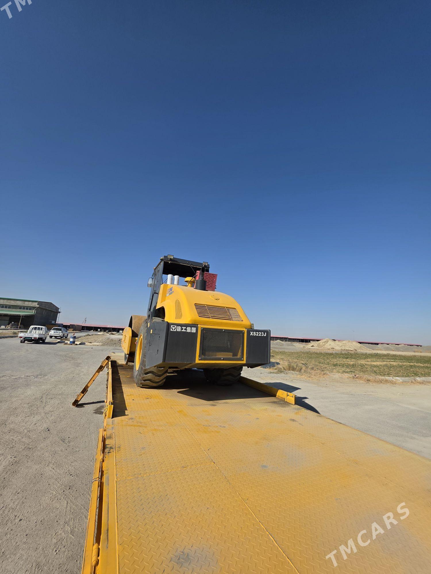 XCMG LW300F 2022 - 880 000 TMT - Ашхабад - img 4