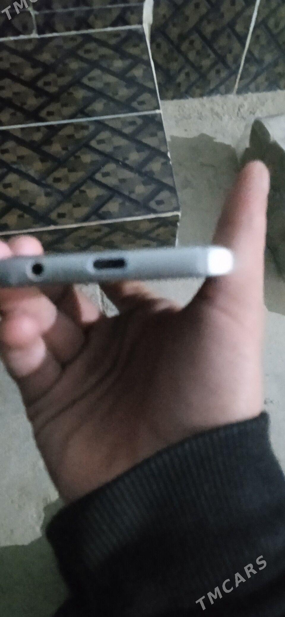 Samsung a3 - Болдумсаз - img 2