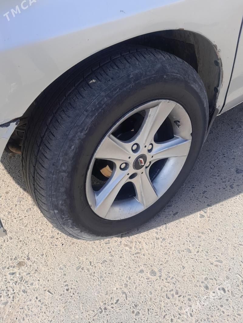 Toyota Hiace 2001 - 55 000 TMT - Байрамали - img 7