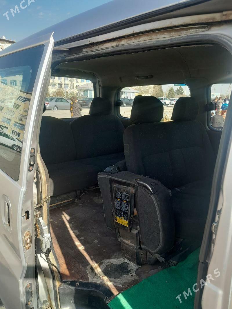 Toyota Hiace 2001 - 55 000 TMT - Байрамали - img 5
