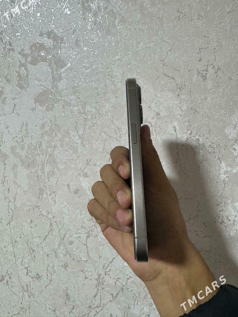 iPhone 15 pro - Mary - img 2