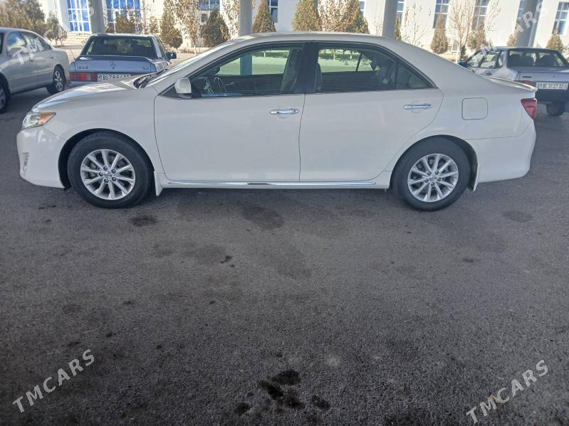 Toyota Camry 2012 - 230 000 TMT - Дашогуз - img 5