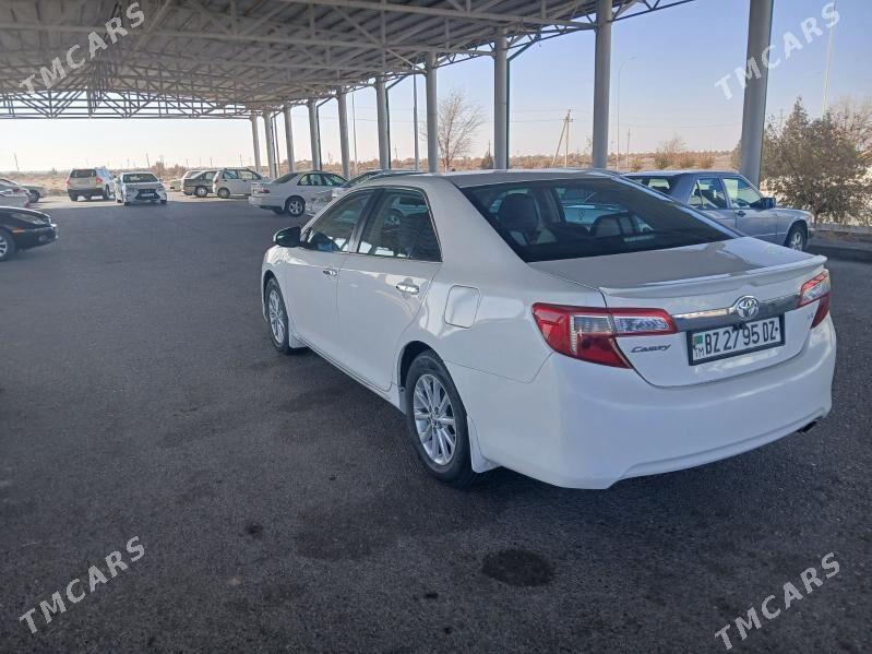 Toyota Camry 2012 - 230 000 TMT - Дашогуз - img 3