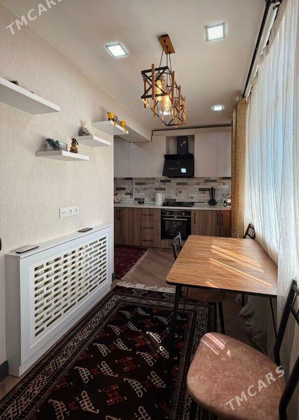 продаю квартиру - 30 мкр - img 4