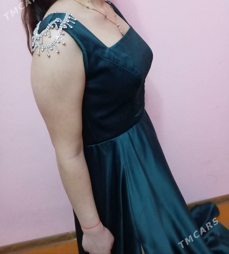 Зелёное платье - Туркменабат - img 3