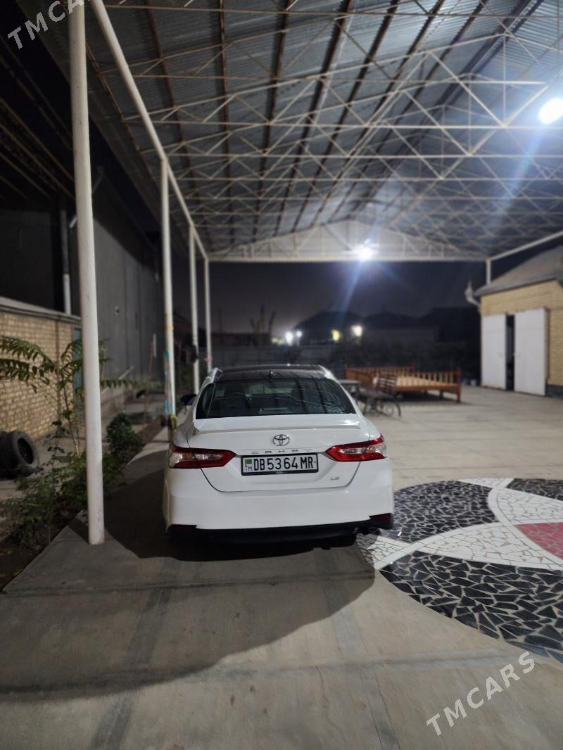 Toyota Camry 2020 - 300 000 TMT - Мары - img 4
