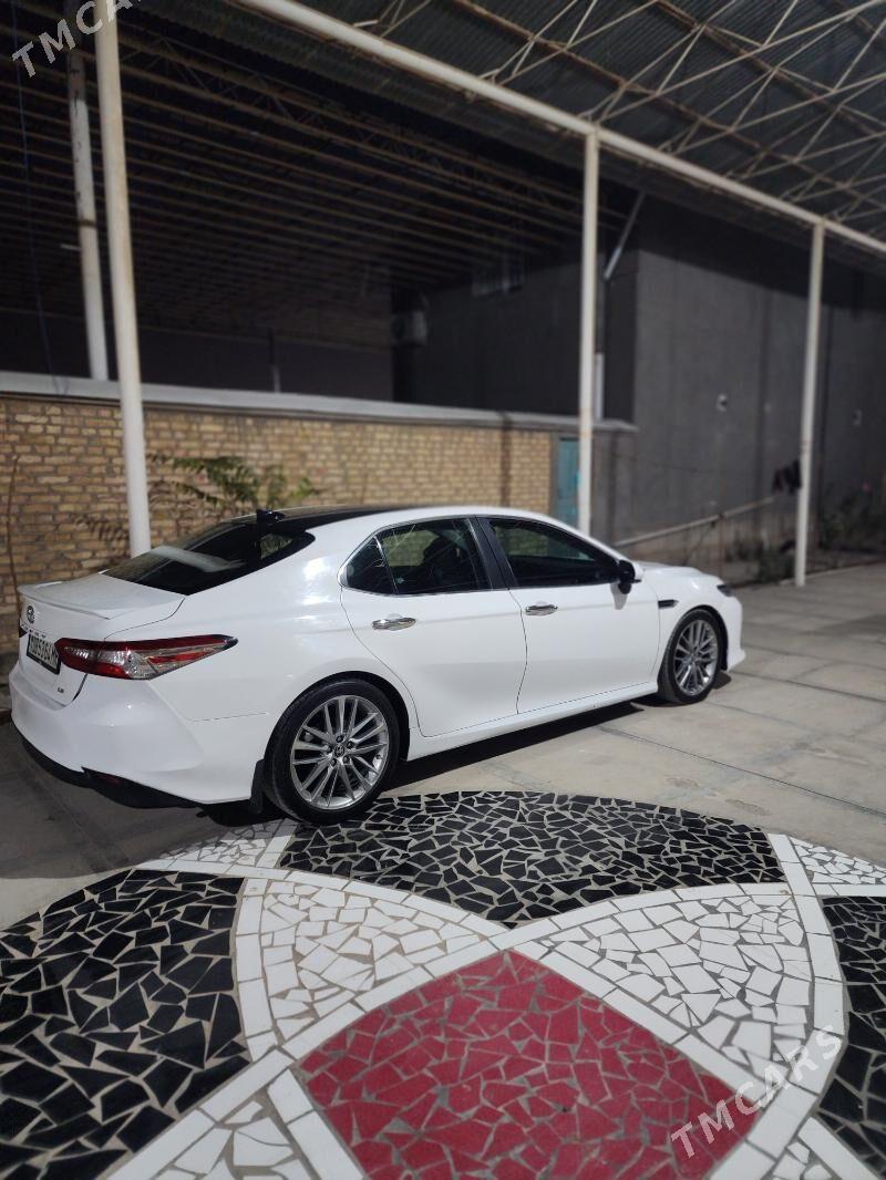 Toyota Camry 2020 - 300 000 TMT - Мары - img 3