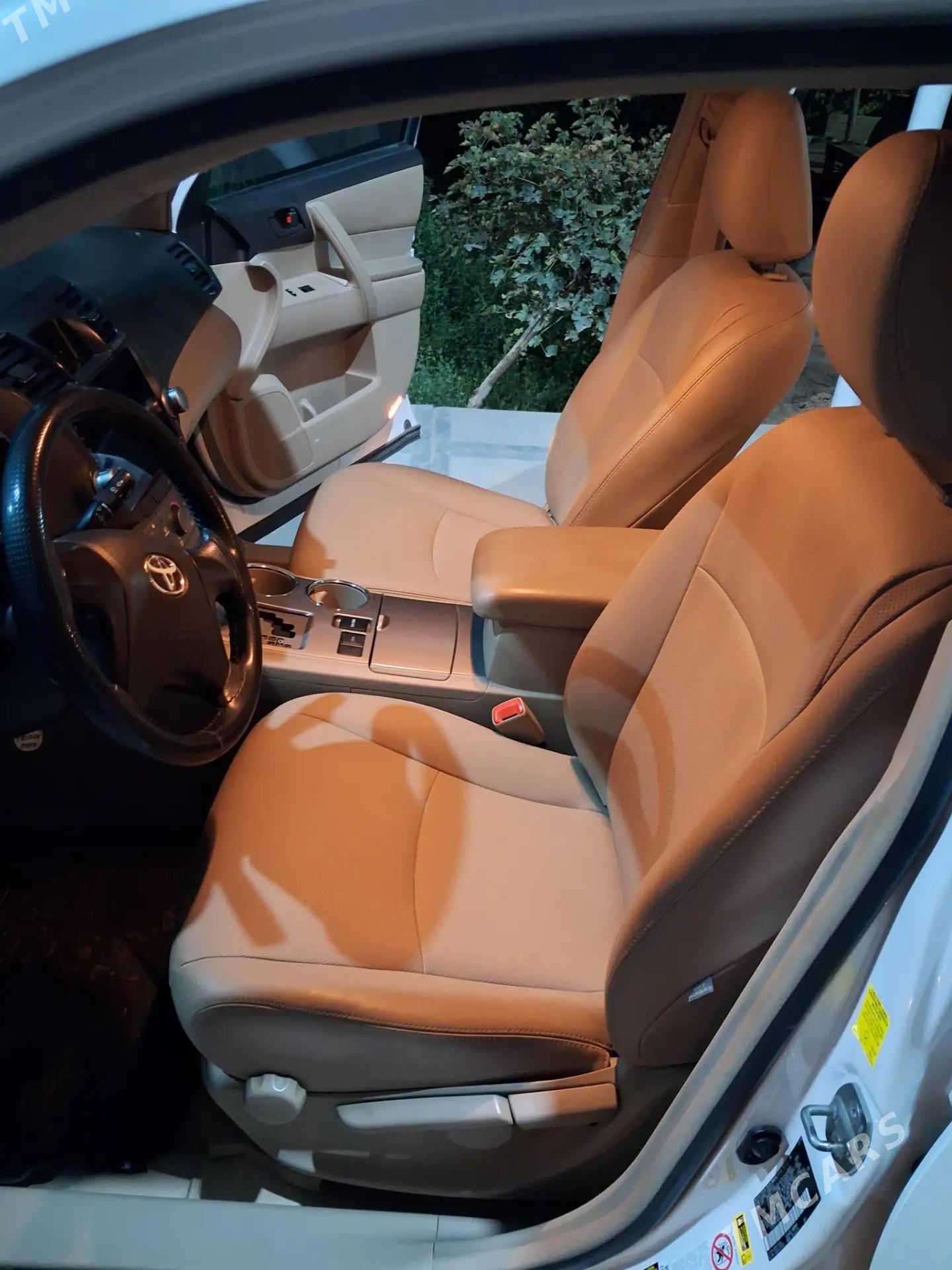 Toyota Highlander 2010 - 325 000 TMT - Мары - img 8