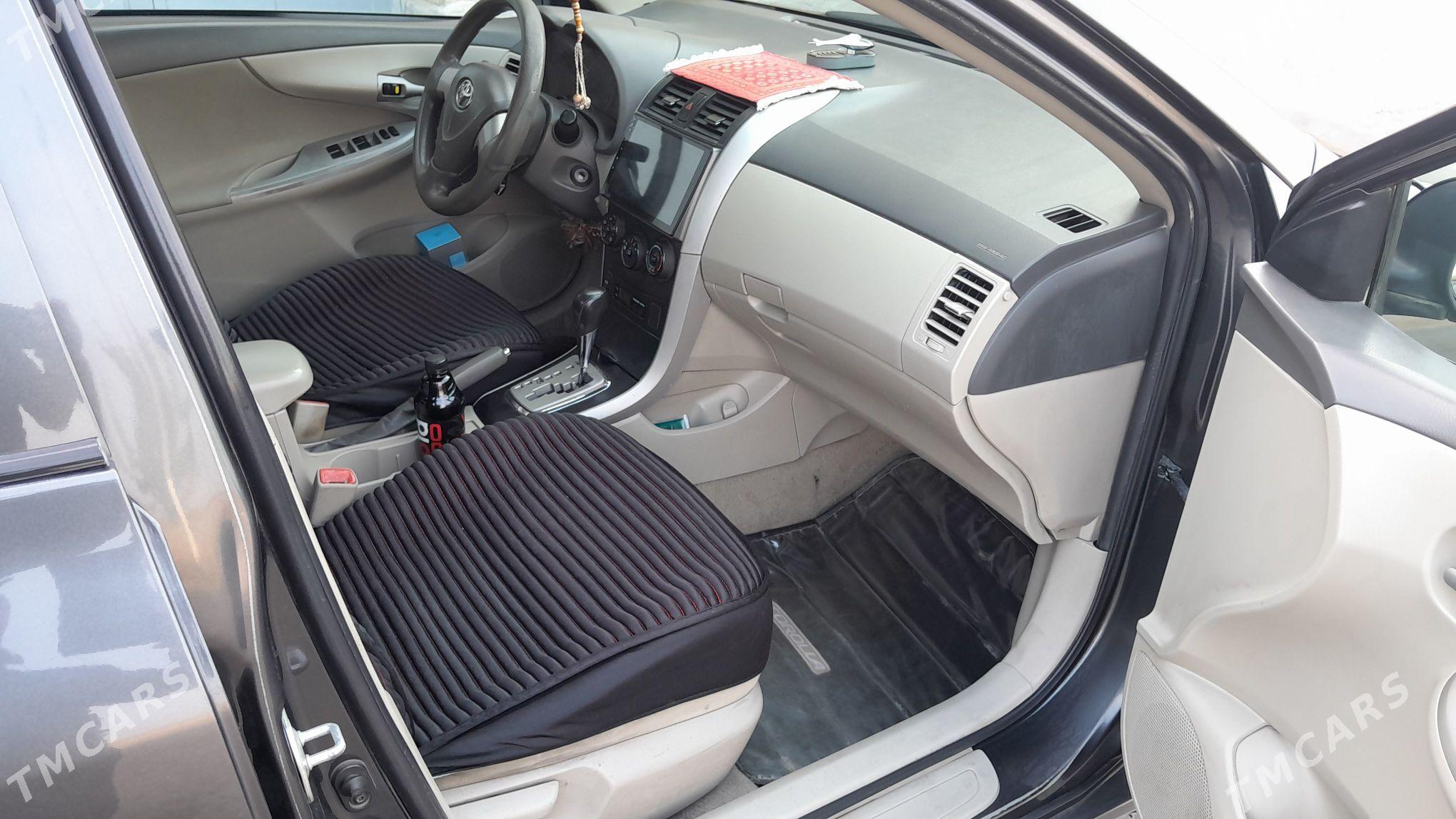 Toyota Corolla 2010 - 168 000 TMT - Туркменабат - img 2