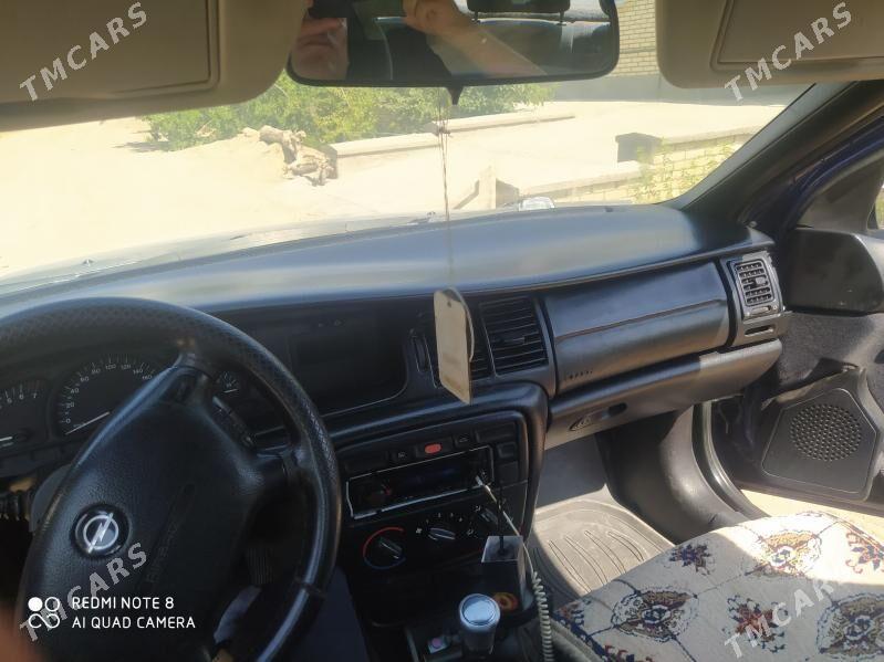 Opel Vectra 1995 - 35 000 TMT - Байрамали - img 2