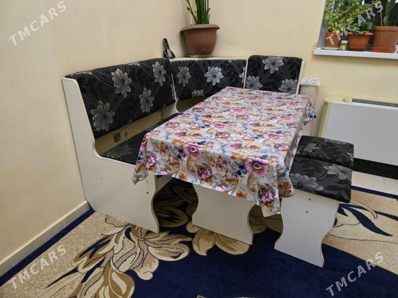 nahar iyilyan stol, stul - Aşgabat - img 1