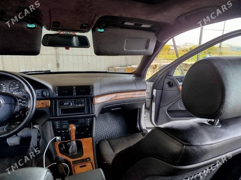 BMW E39 2001 - 130 000 TMT - Mary - img 10