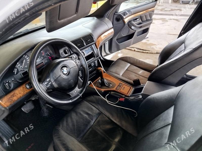 BMW E39 2001 - 130 000 TMT - Mary - img 8