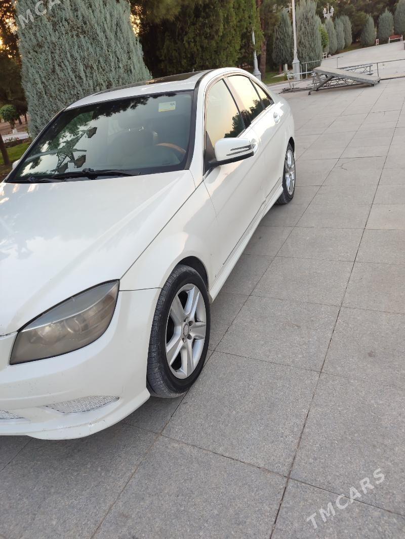 Mercedes-Benz C300 2010 - 160 000 TMT - Яшлык - img 3