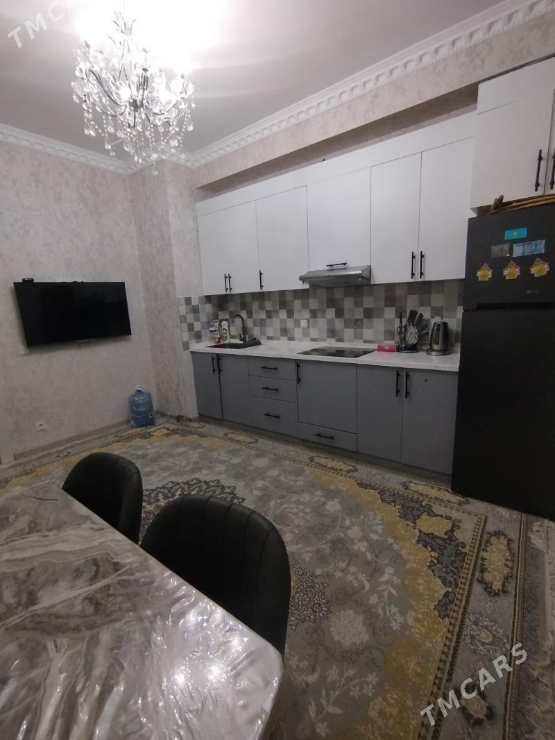 Мир 8 9/7 этаж 2 ком - Parahat 8 - img 9