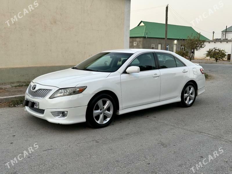 Toyota Camry 2011 - 196 000 TMT - Büzmeýin - img 2