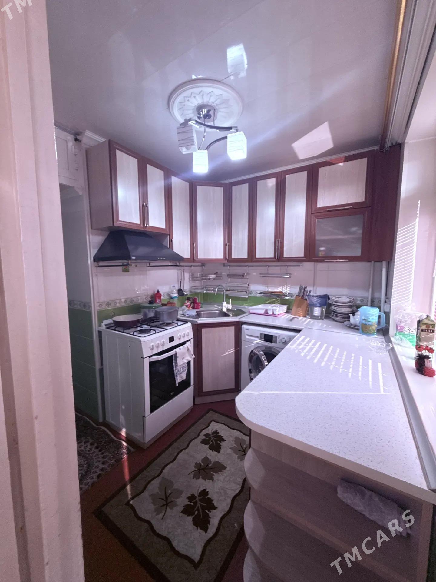 3 квартал 3 ком 3 этаж - Туркменабат - img 1