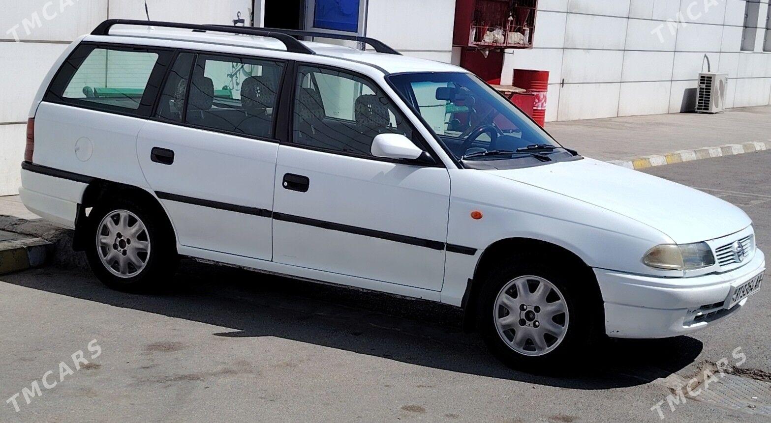 Opel Astra 1997 - 70 000 TMT - Ak bugdaý etraby - img 1