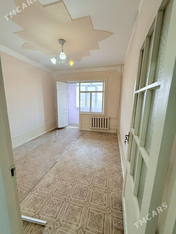 4 комнат 75 м2 - Туркменабат - img 3