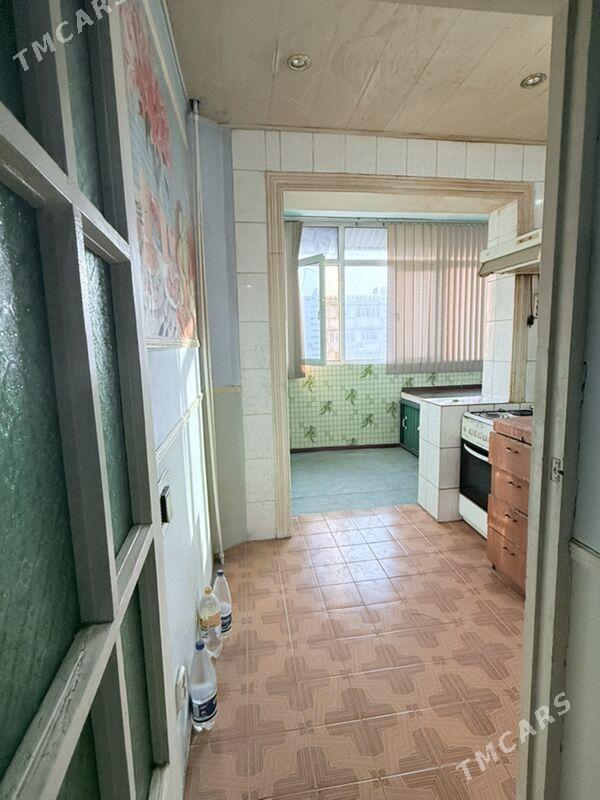 4 комнат 75 м2 - Туркменабат - img 6