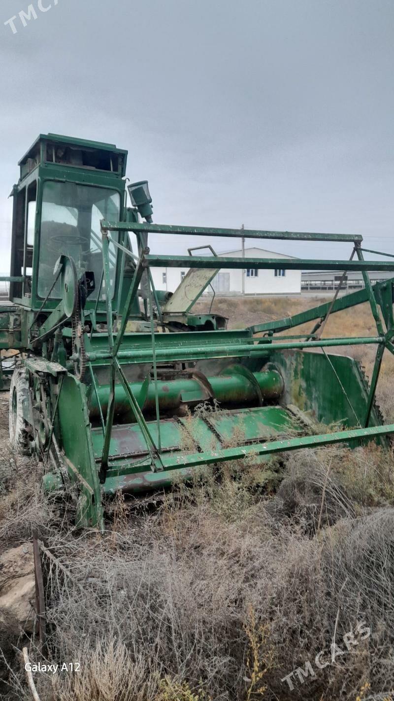 John Deere 2025 - 170 000 TMT - Серахс - img 1