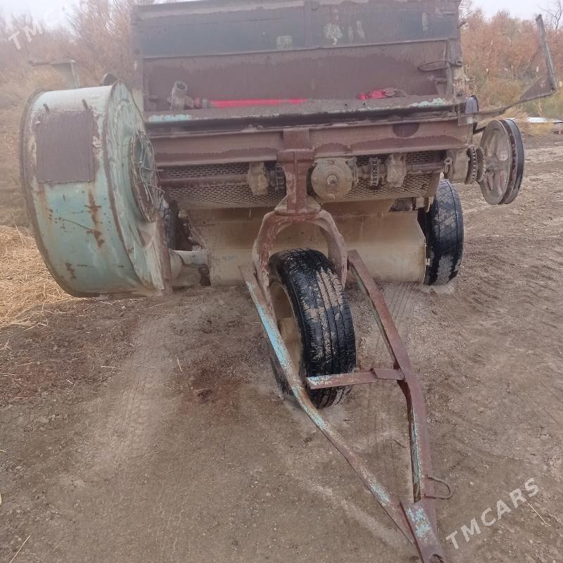 MTZ 80 2003 - 50 000 TMT - Гызыларбат - img 4