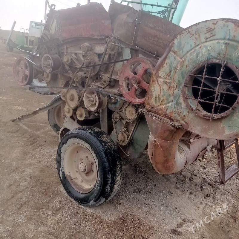 MTZ 80 2003 - 50 000 TMT - Гызыларбат - img 2