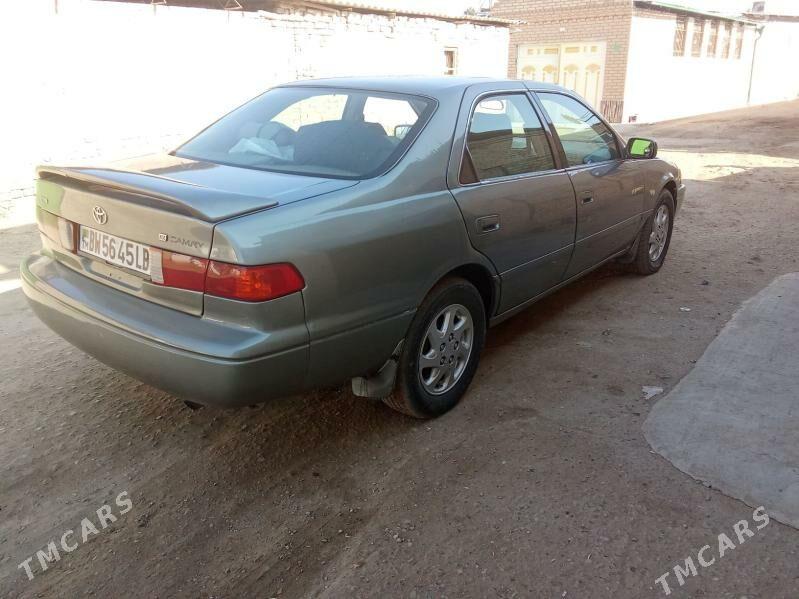Toyota Camry 1999 - 120 000 TMT - Дянев - img 5