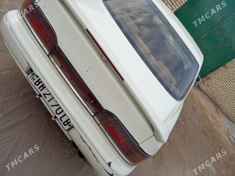Toyota Camry 1993 - 50 000 TMT - Türkmenabat - img 4