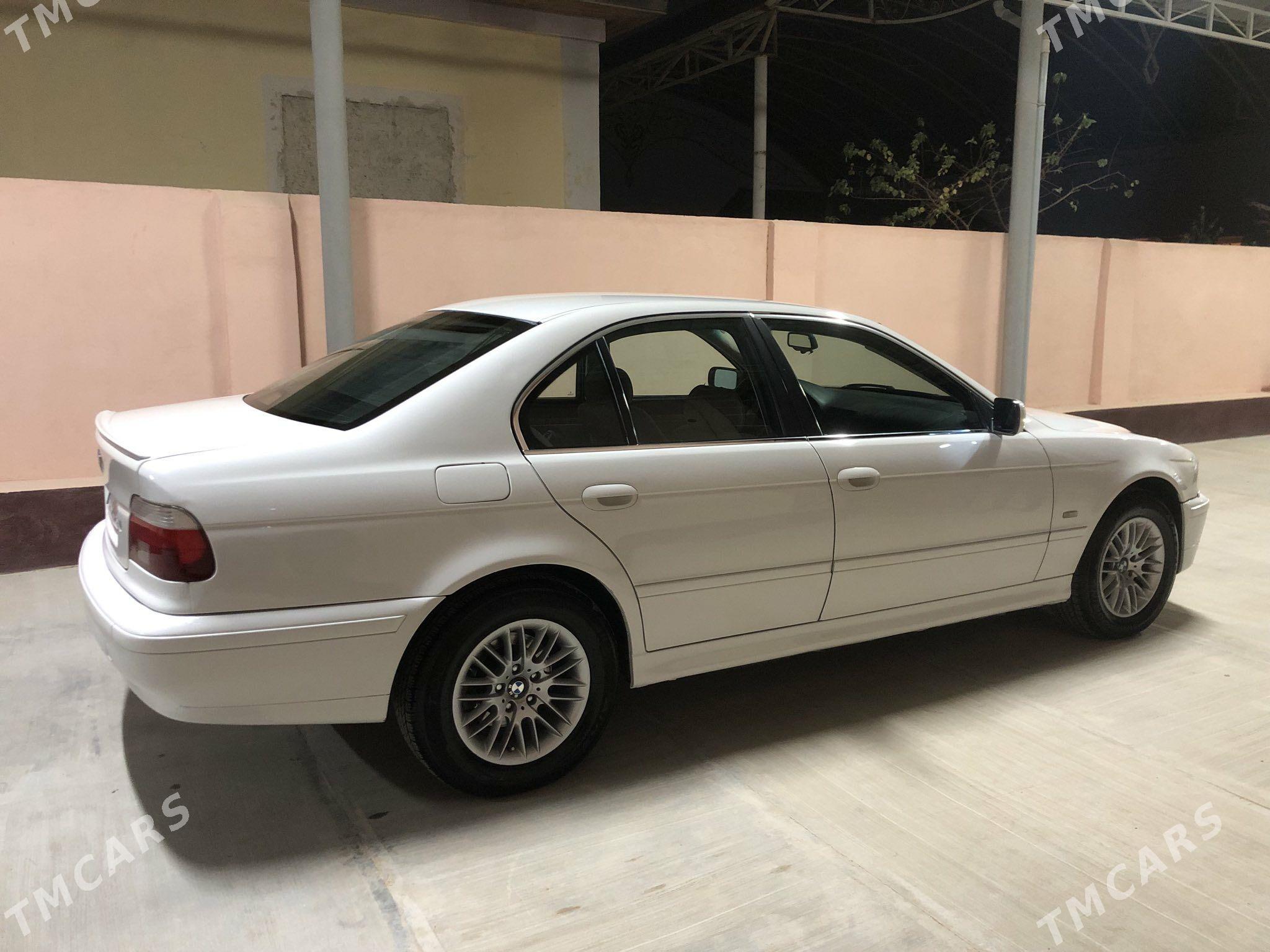 BMW E39 1999 - 108 000 TMT - Балканабат - img 5