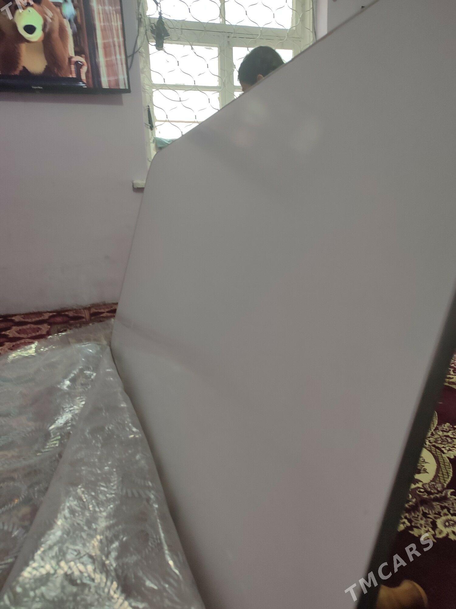 стол - Дашогуз - img 3