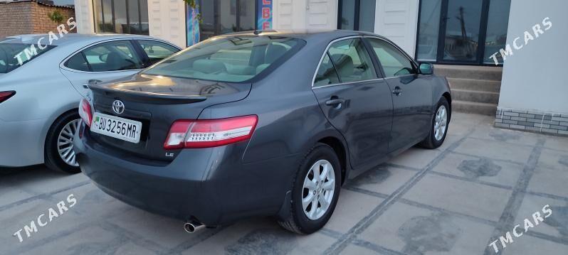 Toyota Camry 2011 - 230 000 TMT - Мары - img 4