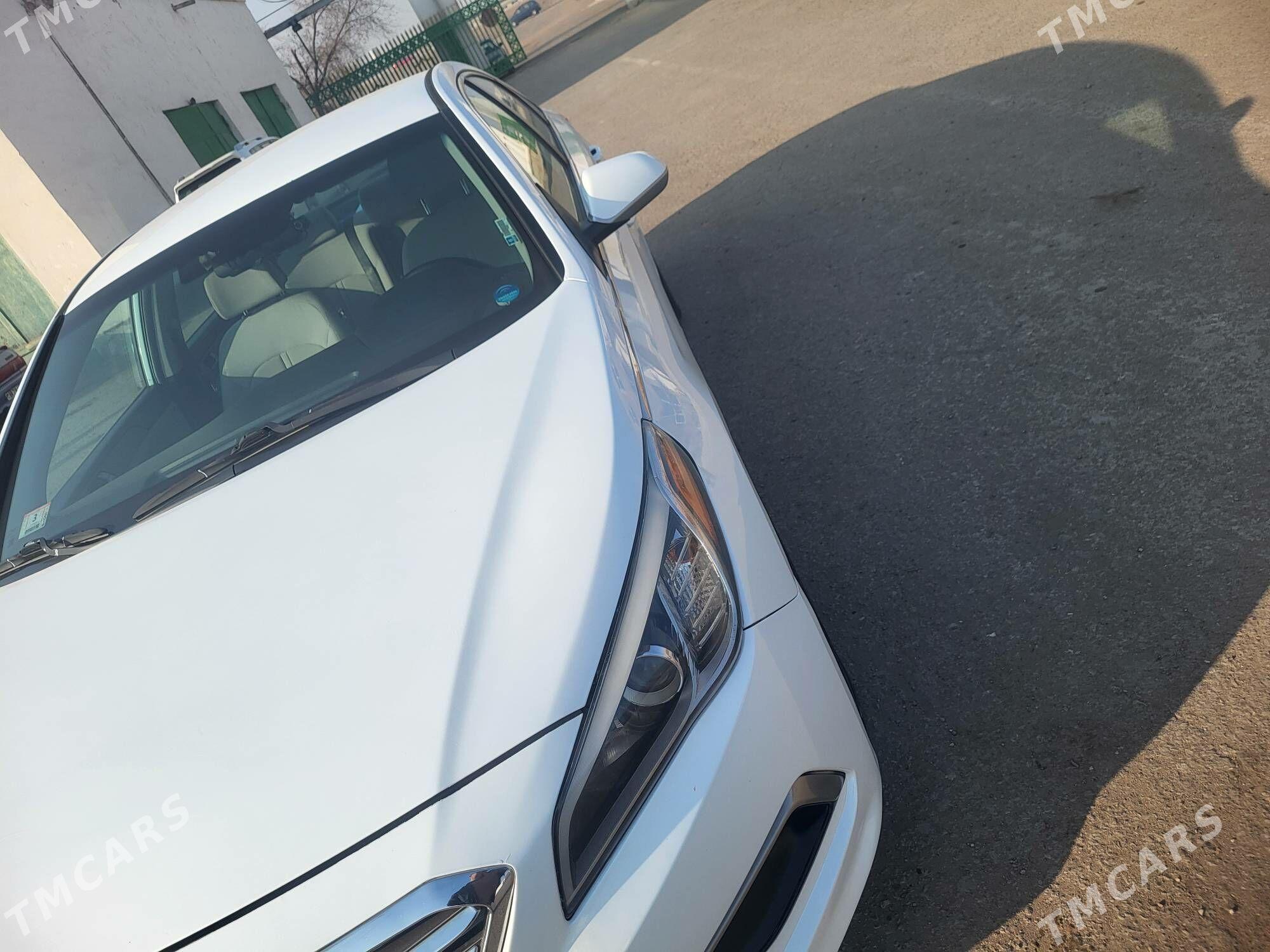 Hyundai Elantra 2016 - 260 000 TMT - Мары - img 1